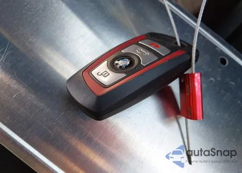 2018 BMW 330I Gran Turismo xDrive z USA, uszkodzony, nr VIN WBA8Z9C52JG828576